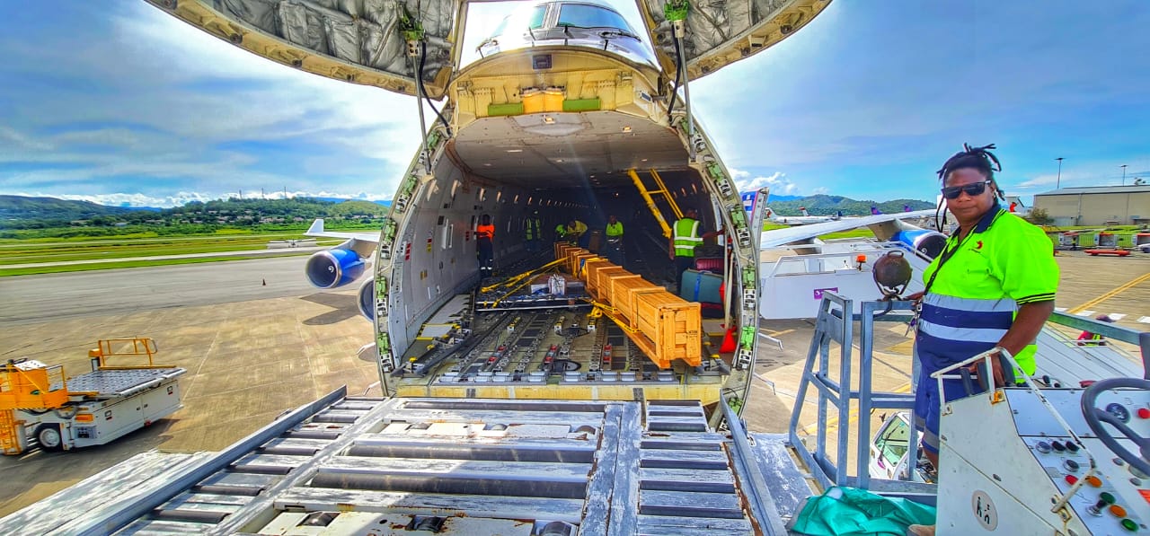 Air Niuginis female cargo staff creating history - Air Niugini